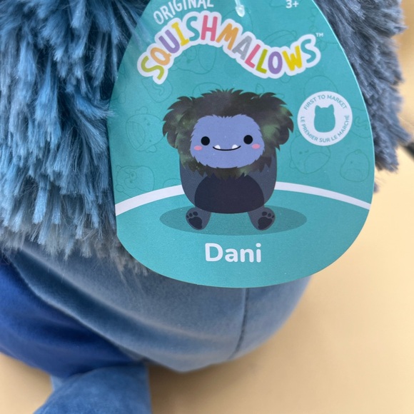 Squishmallow Dani the Bigfoot - Picture 5 of 7